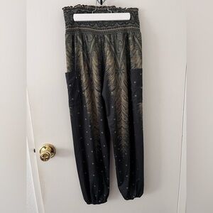 Boho Women’s Harem Pants Medium Stretchy Lounge Pajama Yoga Army Green